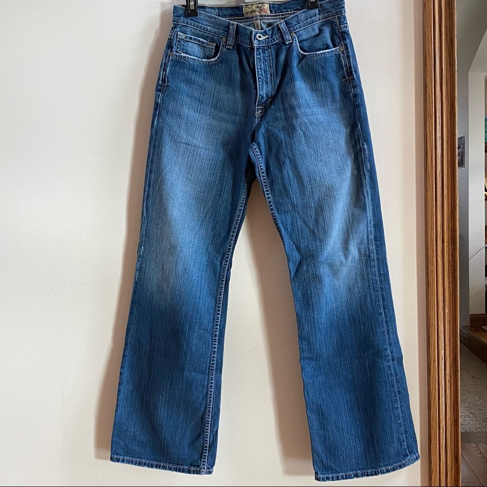 Men’s BKE Tyler Jeans 31x32 Medium Wash Buckle Jean 31R Distressed